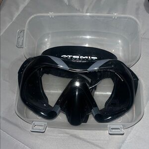 Atomic Aquatics Ultra Clear Dive Mask